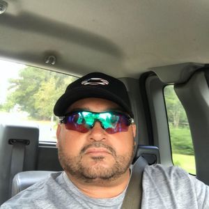 Meet your Posher, Santos